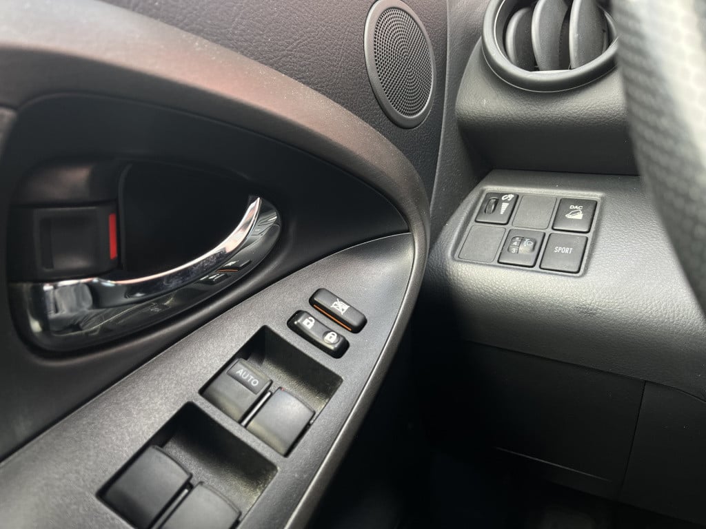 Toyota Rav4 2.0 vvti executive business awd automaat