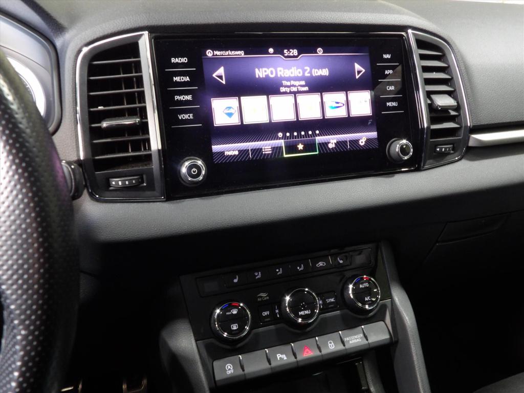 Skoda Karoq 1.5 tsi act greentech 150pk business edition plus