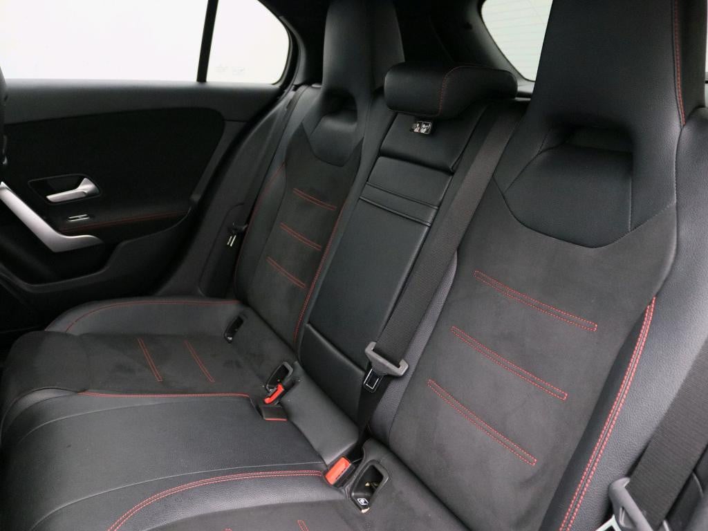 Mercedes-Benz A-Klasse 180 business solution amg amg line | night pakket |