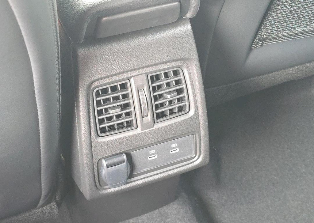 Renault Captur 1.6 e-tech full hybrid 145 techno - pack winter