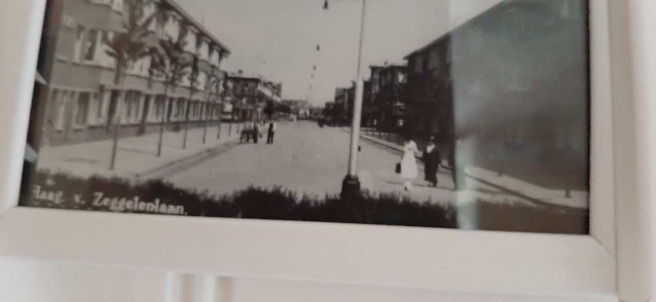 Foto collage met 10 prenten Den haag