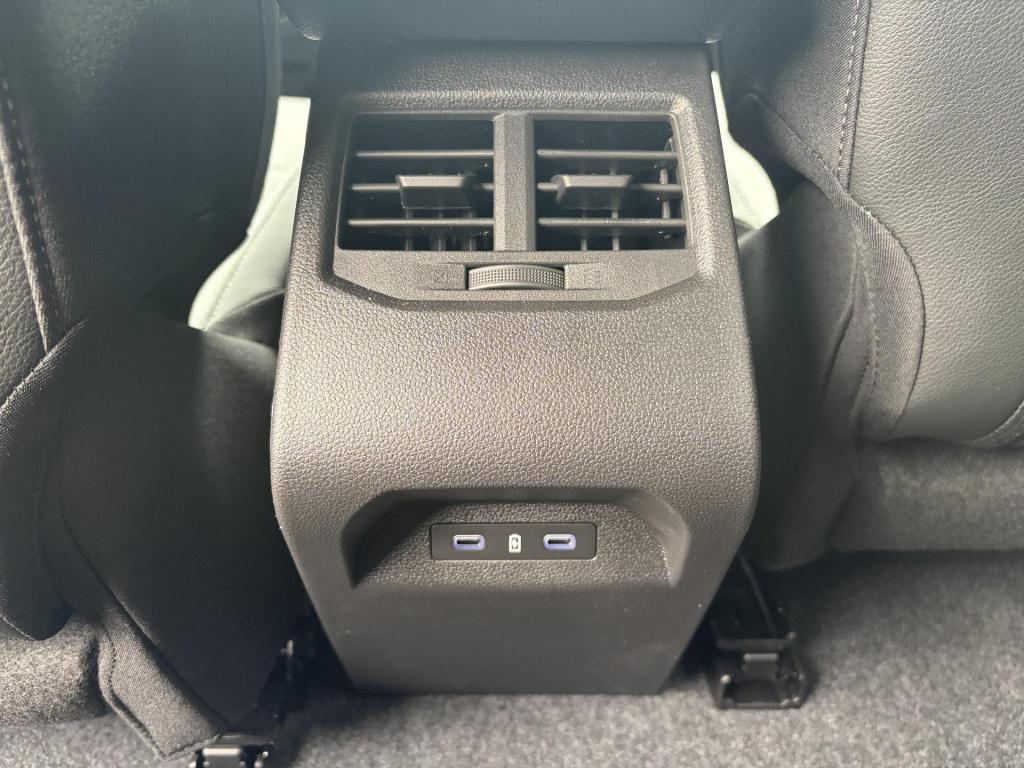 Mitsubishi Eclipse Cross intense+ 87 kwh inclusief €4000,- korting