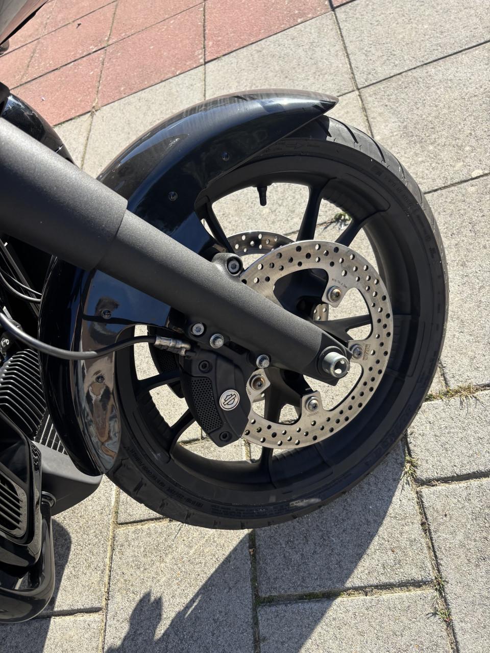 Harley davidson road glide  2020