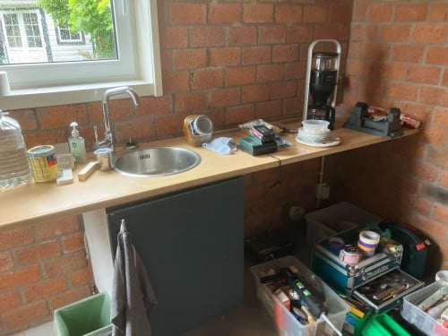 Keuken wekblad met onderkastje en kraan