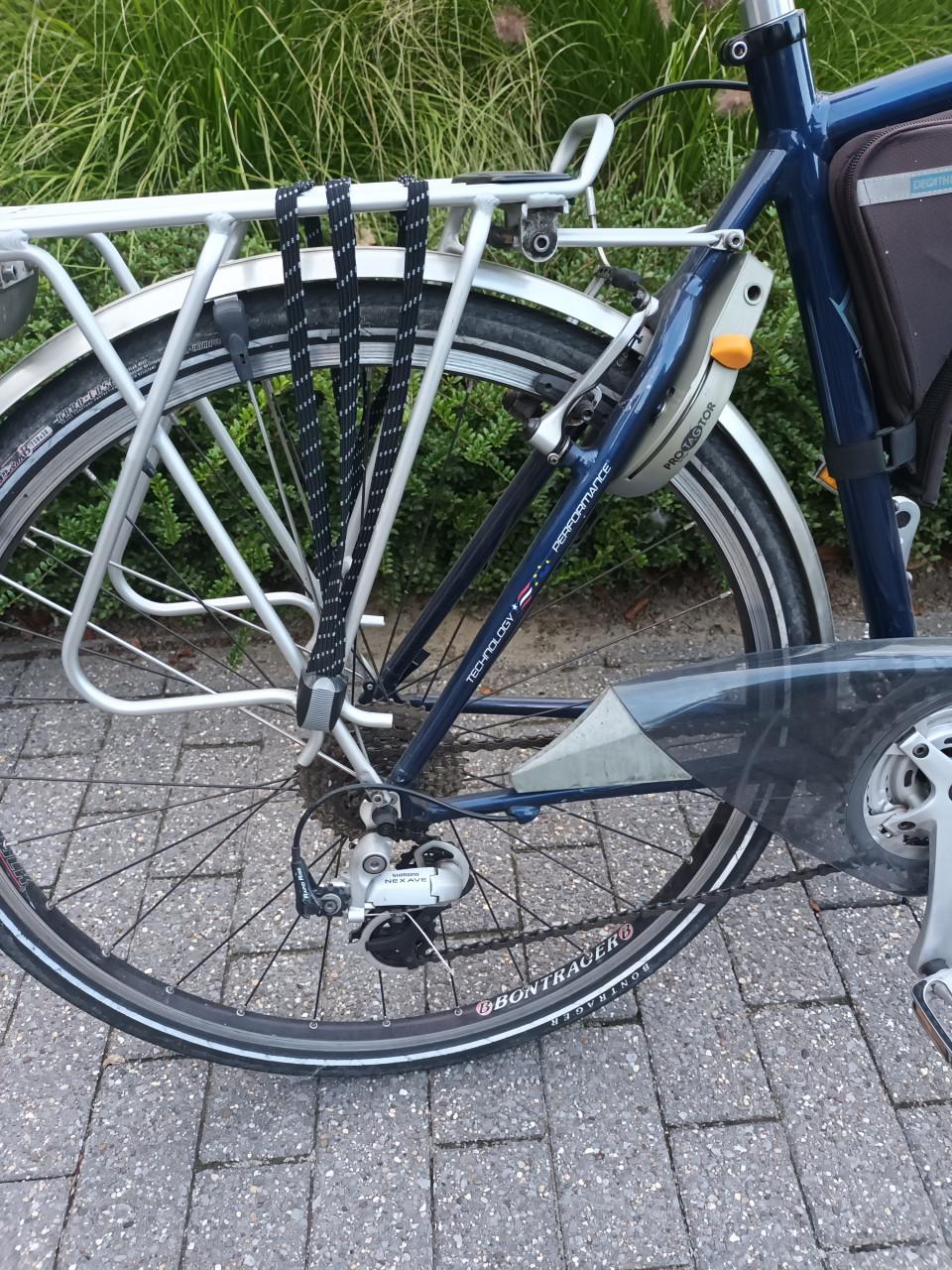 Dames en Heren fiets giant 600