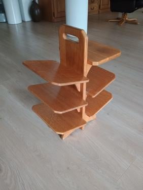 Te koop: licht eiken lectuur opslagrek