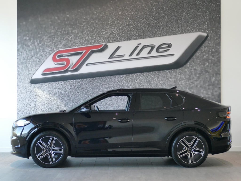 Ford Capri premium extended range awd 79 kwh | €9.800,00 voorraad voordeel!