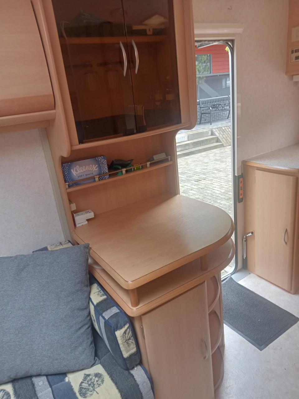 Hylander Ambiance 380, mover, enkele bedden.