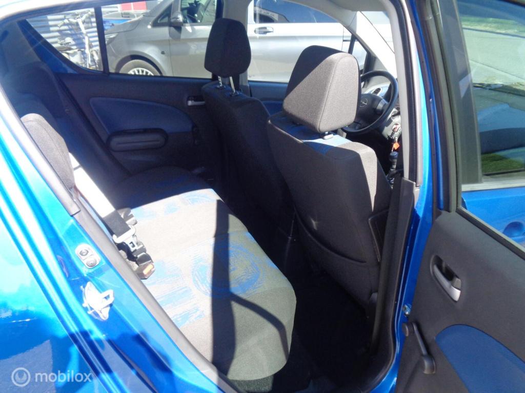 Opel Agila 1.0 edition/airco/lm velgen/donker glas/hele nette auto/slechts 