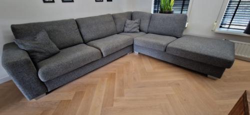 Hoekbank met loungedeel