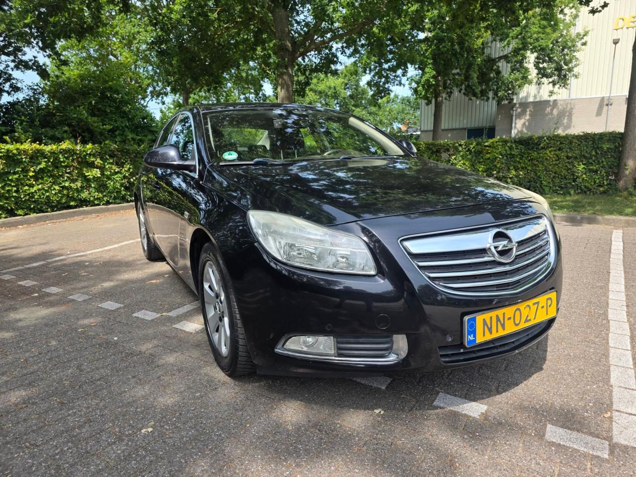 Koopje zeer nette Opel Insignia 1.8i Cosmo