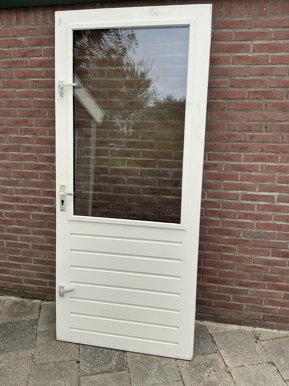 Achterdeur (B)