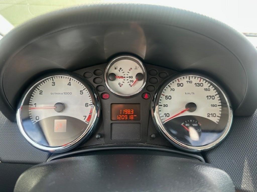 Peugeot 207 1.6 xs automaat