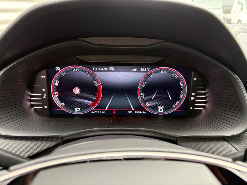 Skoda Kamiq 1.0 tsi monte carlo pano stuurverwarming