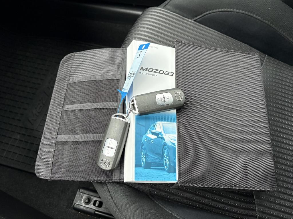 Mazda 3 2.0 ts+ 12 maanden bovag gar. rijklaar trekhaak 18" velgen