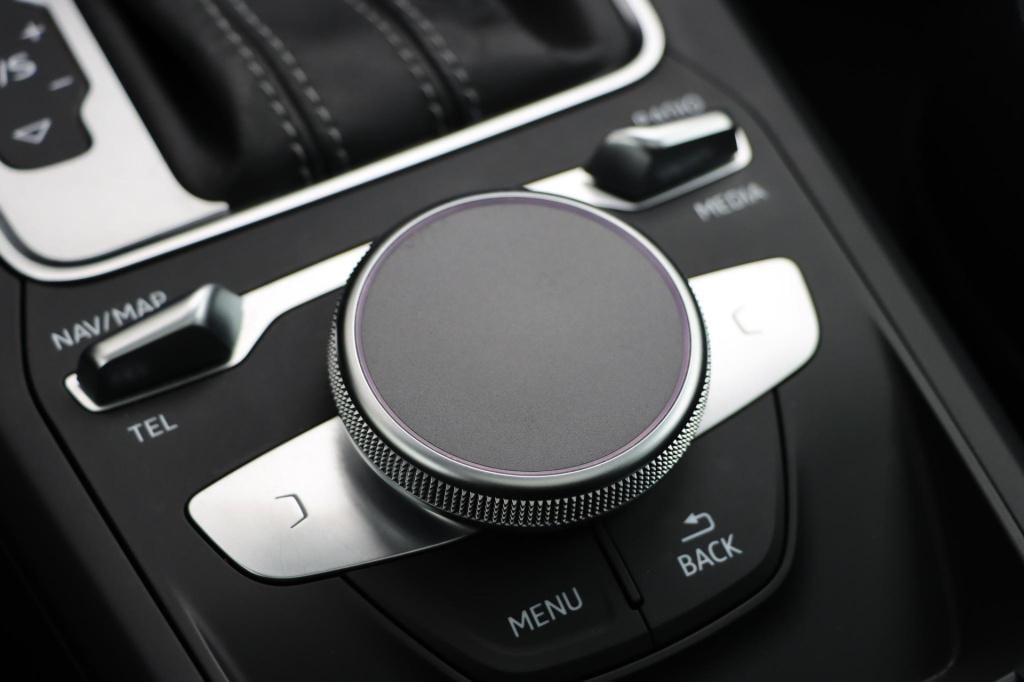 Audi Q2 35 tfsi | s edition | 150pk | s-tronic | ambiente | zwart optiek