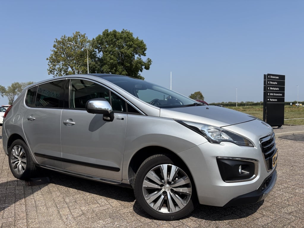 Peugeot 3008 1.2 puretech style trekhaak panorama dak