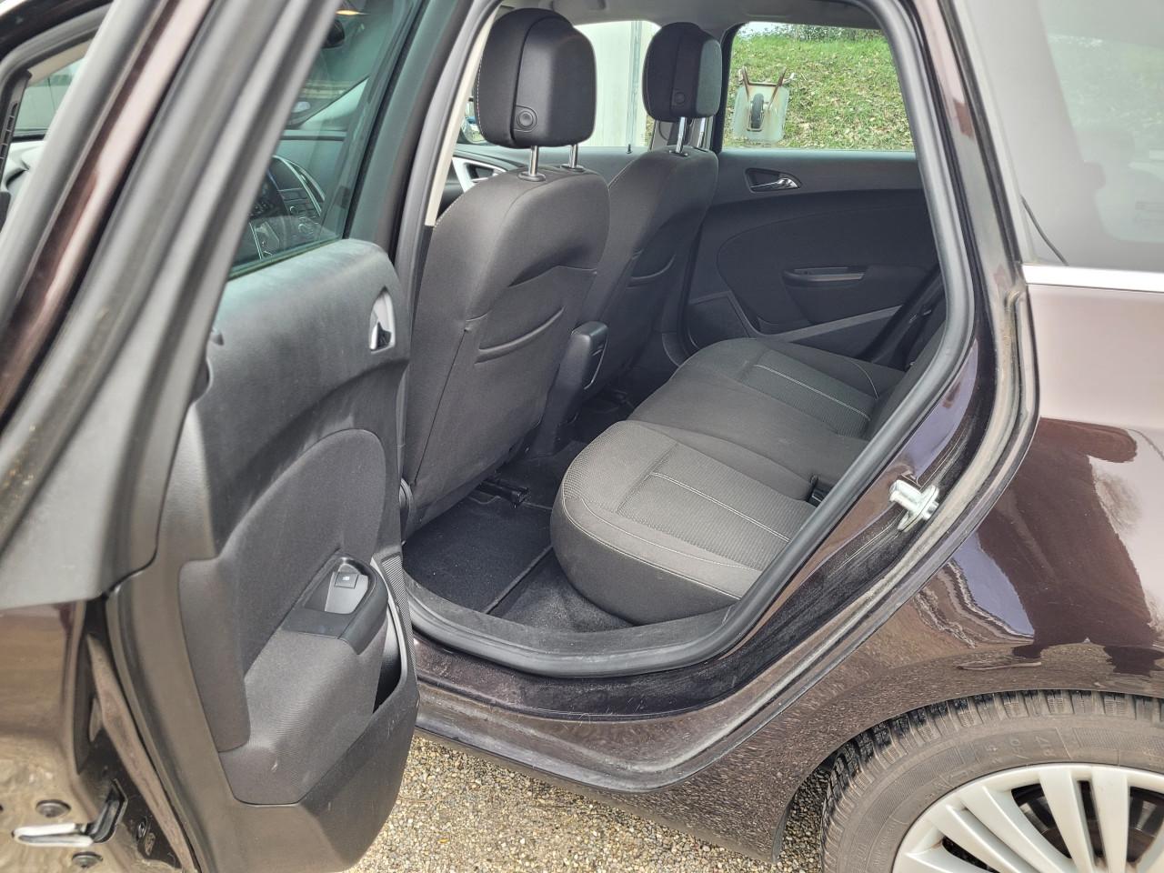 Opel Astra Sports Tourer 1.4 Turbo Design Edition
