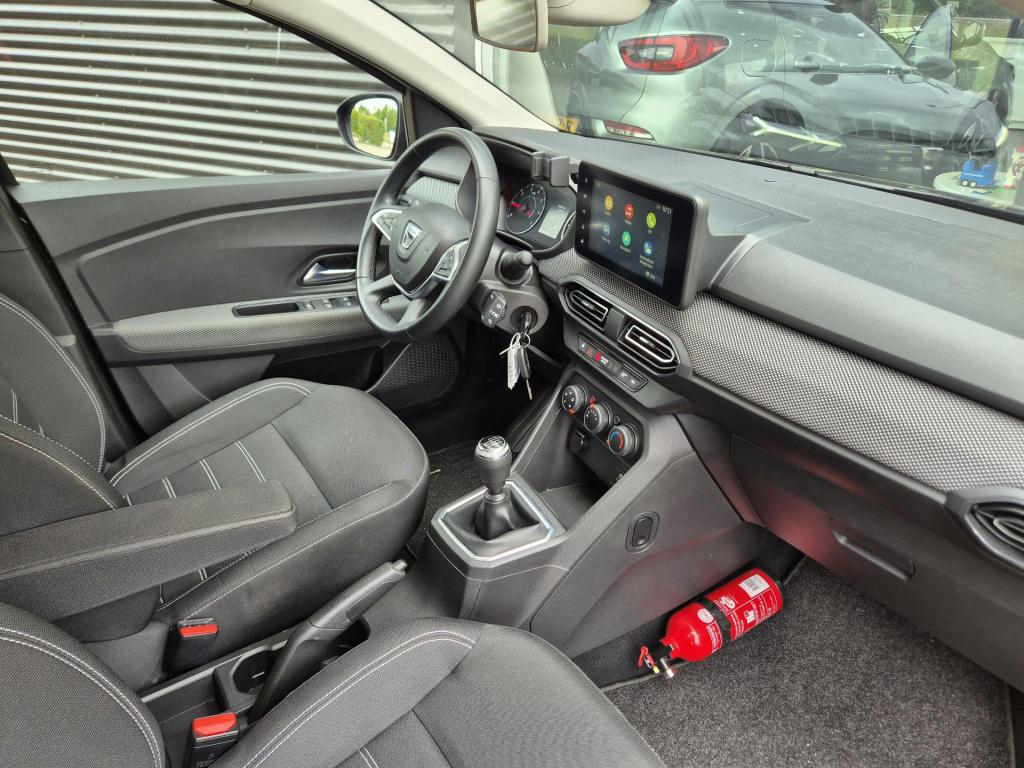 Dacia Sandero 1.0 tce 90 comfort all season, trekhaak, navigatie, p-hulp, a