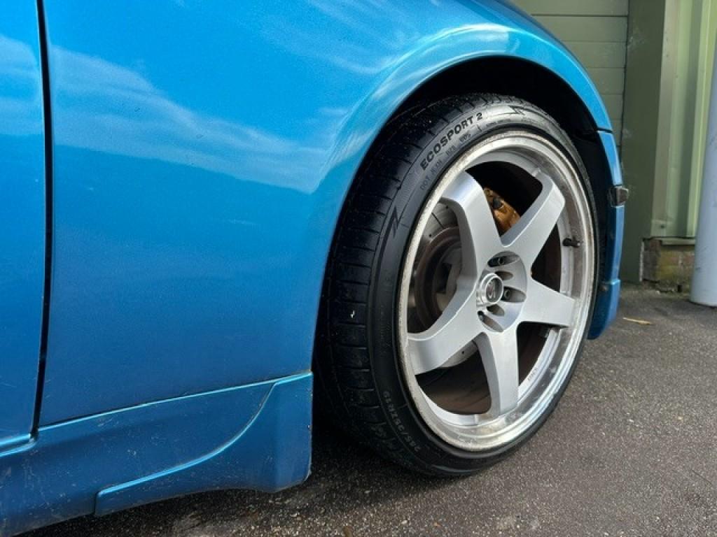 Nissan Skyline 350 gt coupe