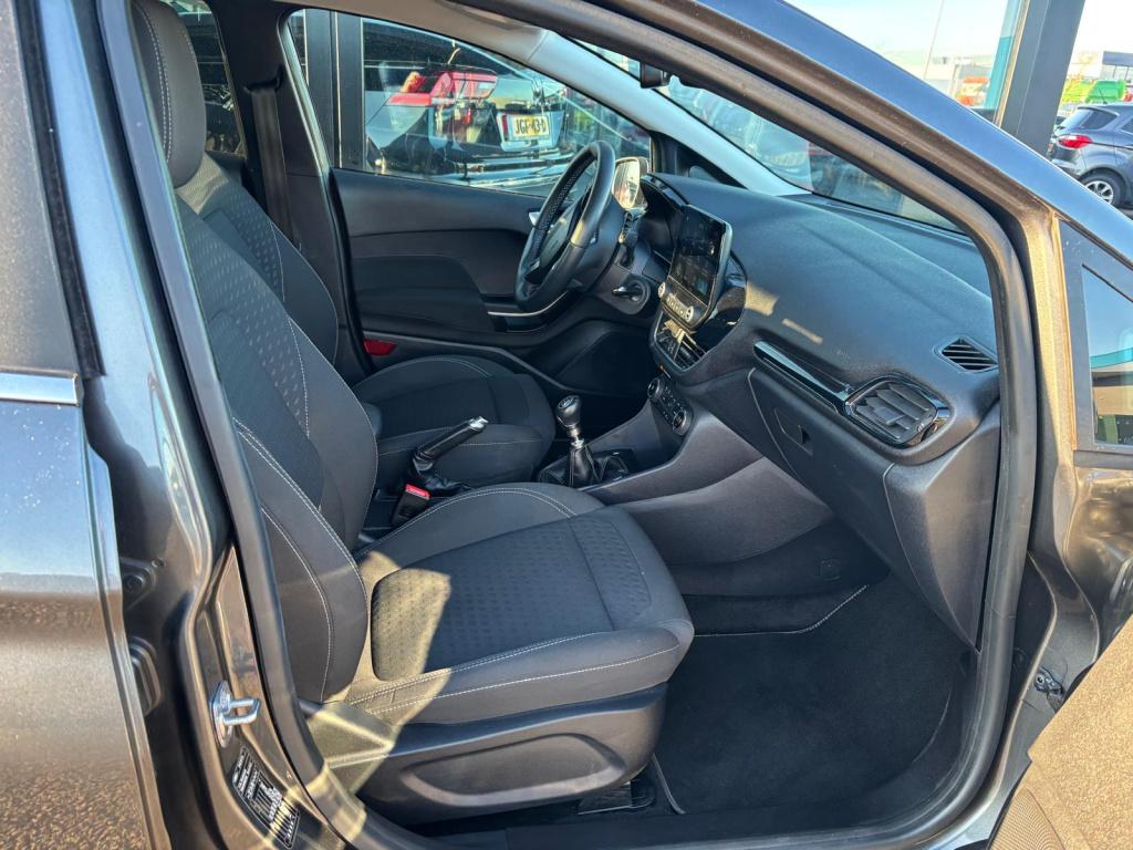 Ford Fiesta ecoboost 100pk 5dr titanium, trekhaak, carplay, winterpaket