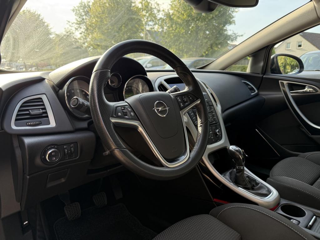 Opel Astra gtc 1.4 turbo sport