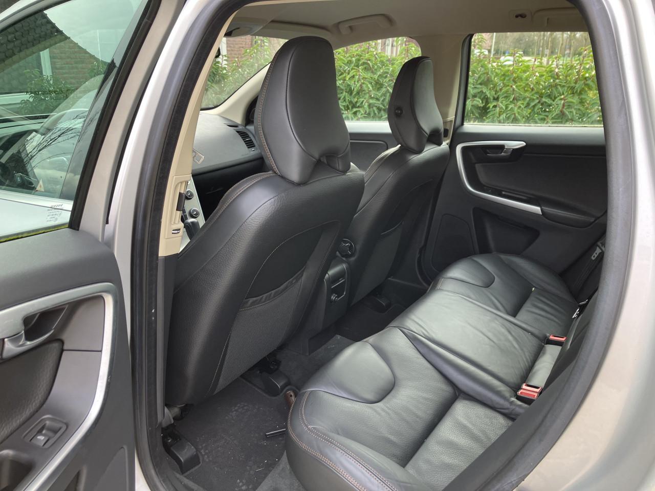 Volvo XC60 2.0 T Powershift