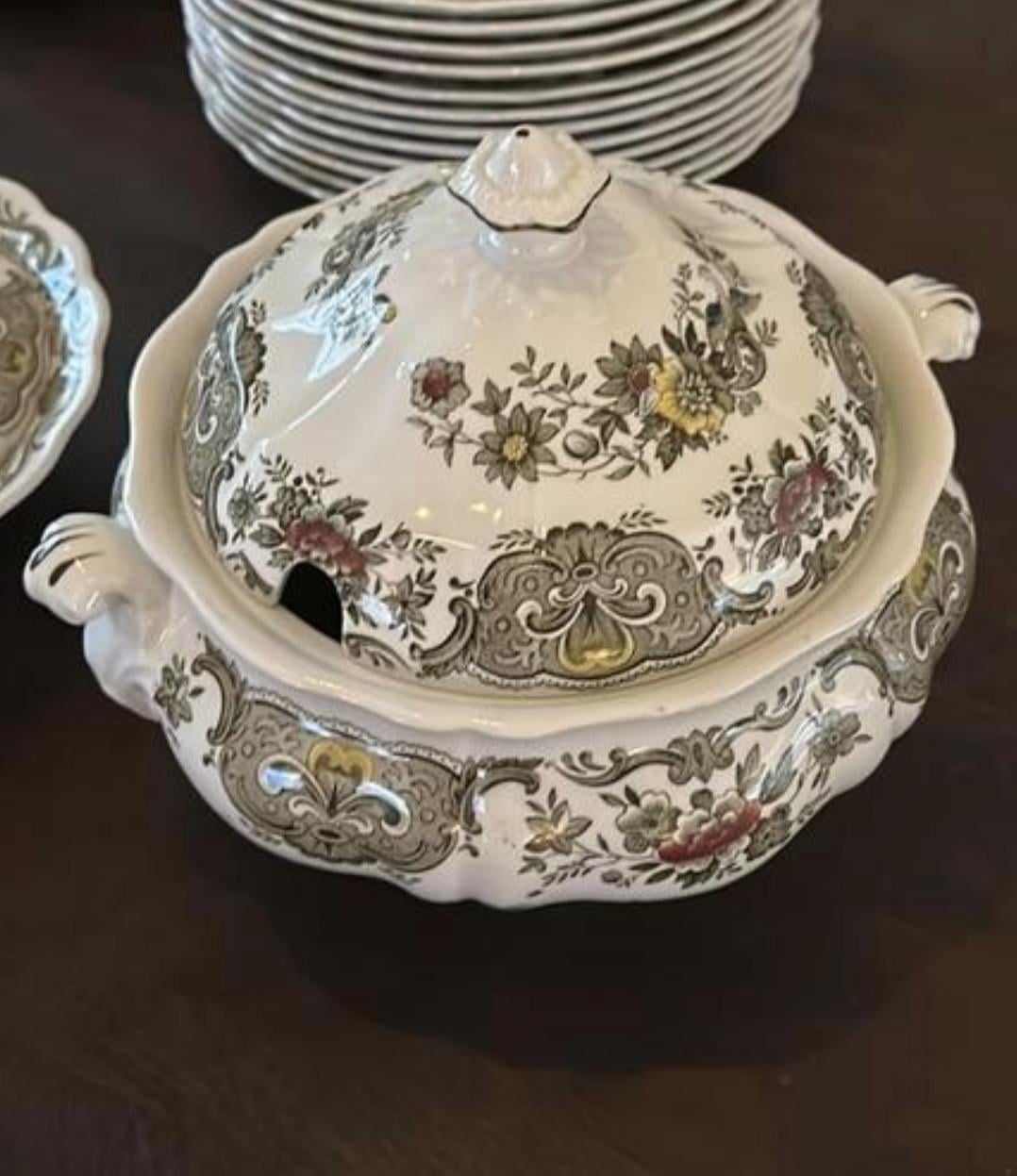 Gevraagd: Ridgeway Staffordshire Soepterrine