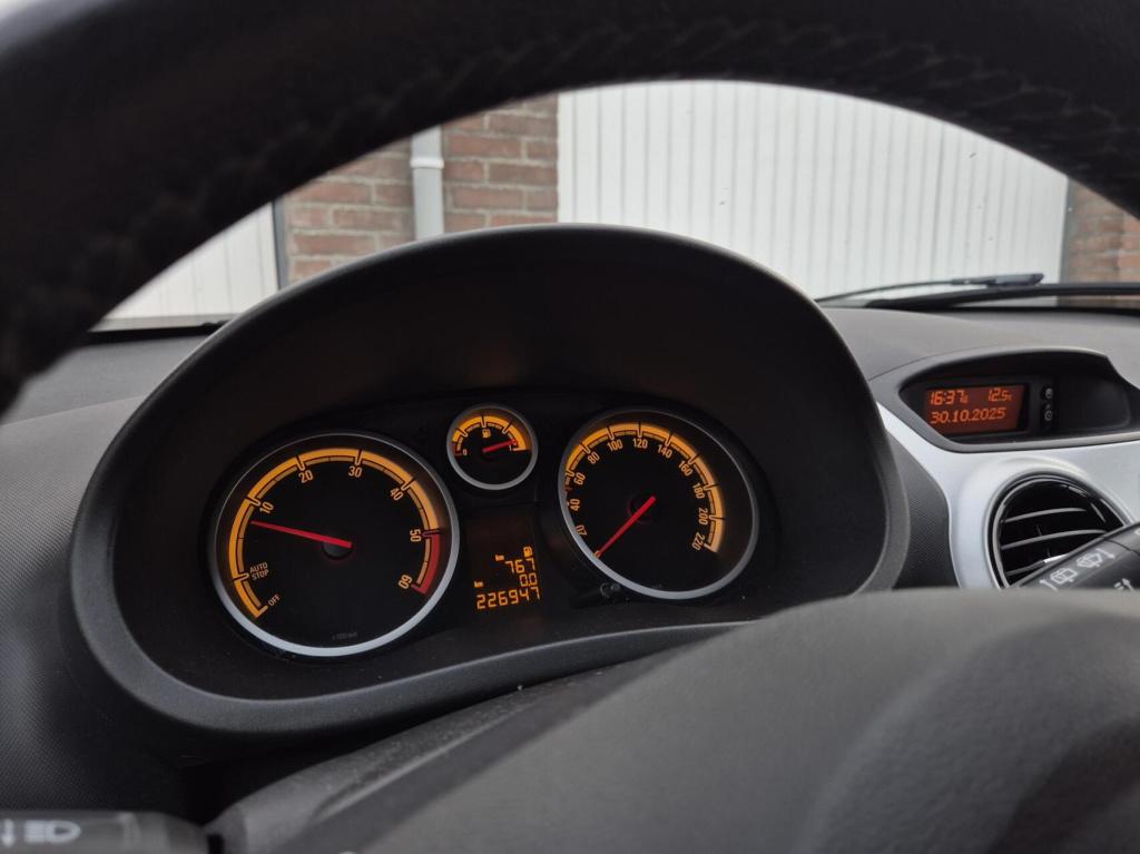 Opel Corsa 1.3 cdti ecoflex s/s connect edition / coc aanwezig