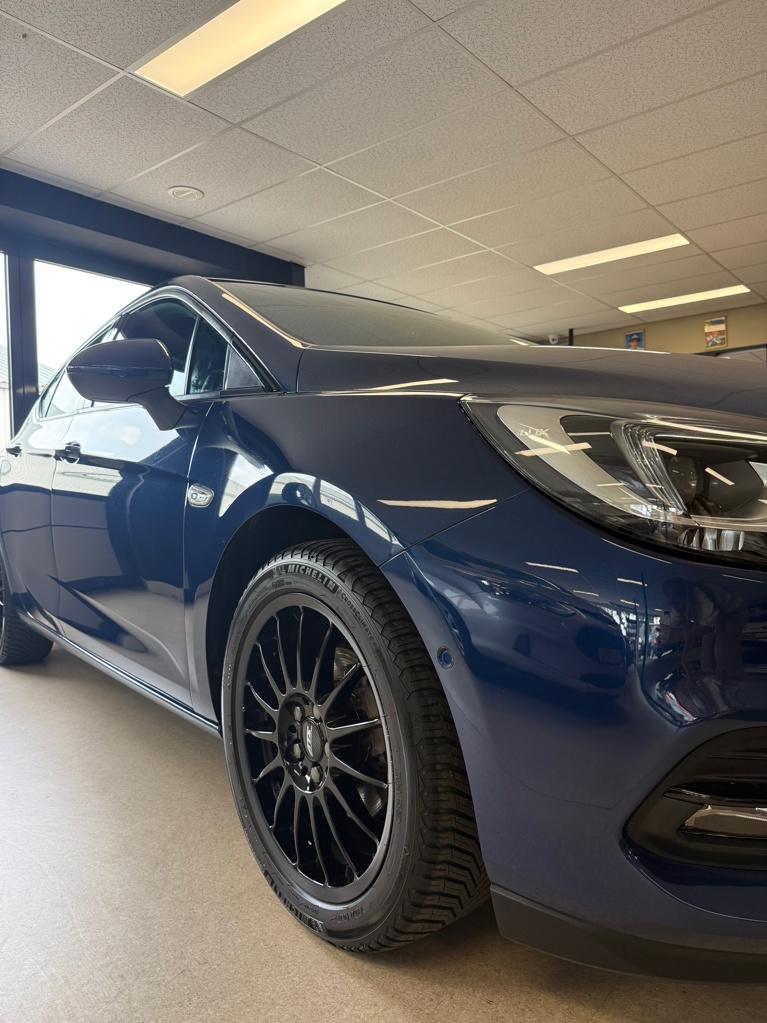 Opel Astra 1.4 business edition
