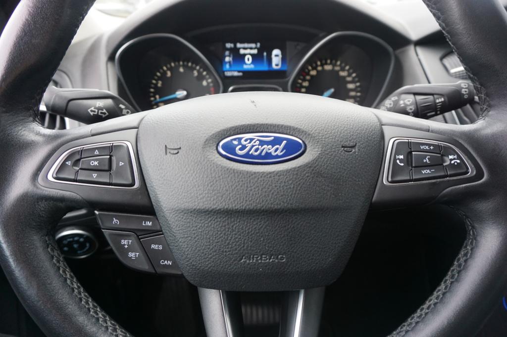 Ford Focus 1.0 titanium edition 1e eigenaar / navi / climate controle / cru