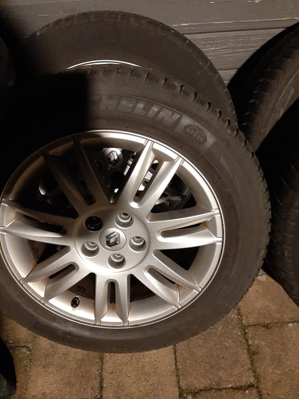 Winterbanden op lm velgen Renault Espace