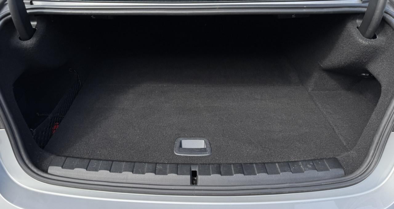 BMW 330e High Executive | 2 jr. Gratis Onderhoud | Leder |  LED