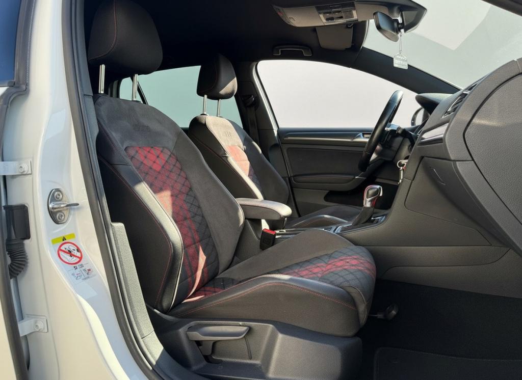 Volkswagen Golf 2.0 tsi gti tcr 5-deurs automaat 290 pk