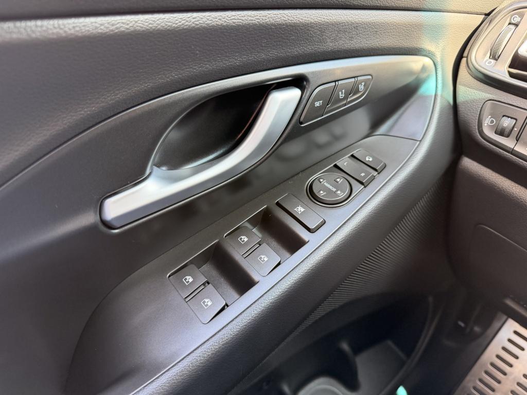 Hyundai I 30 wagon 1.5 t-gdi mhev n line automaat | navigatie | adap. cruis