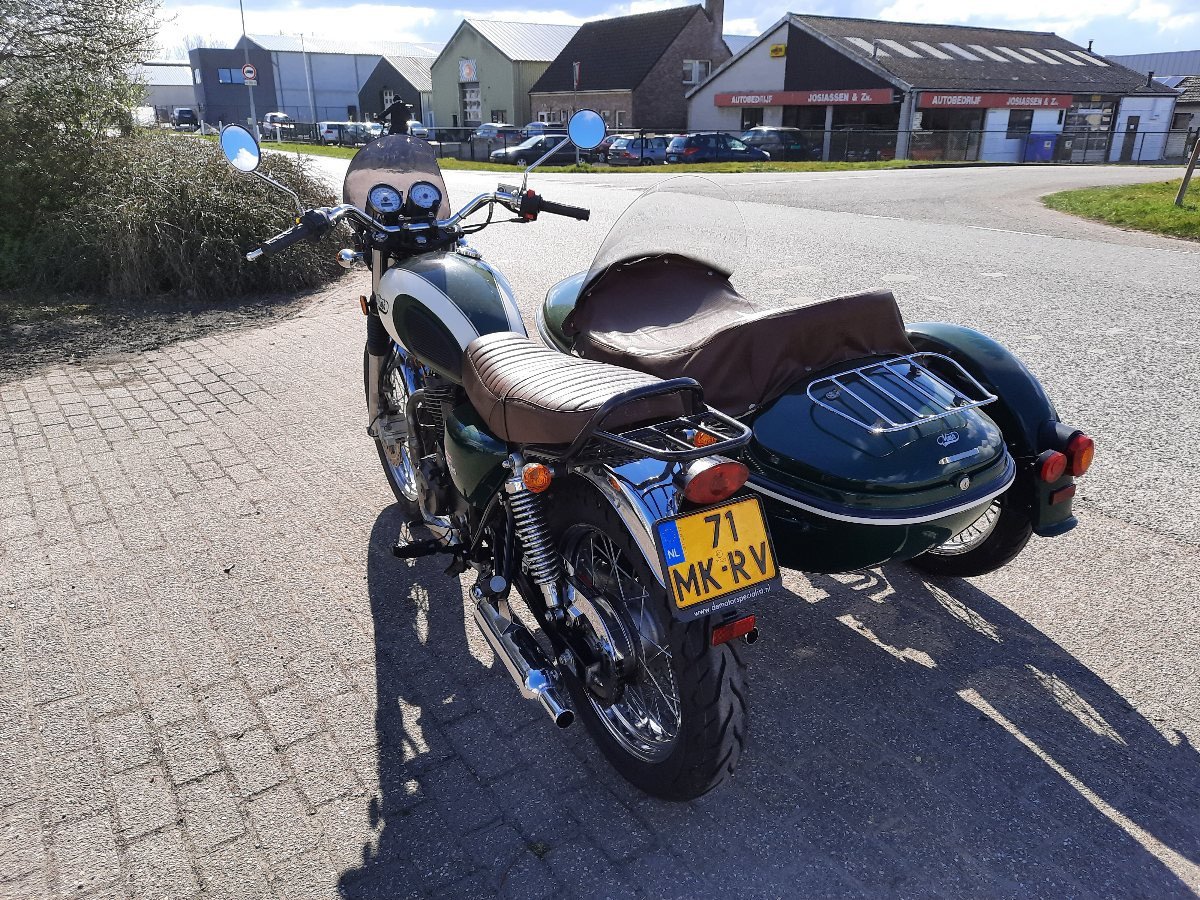 Mash Family side zijspan uit 2019