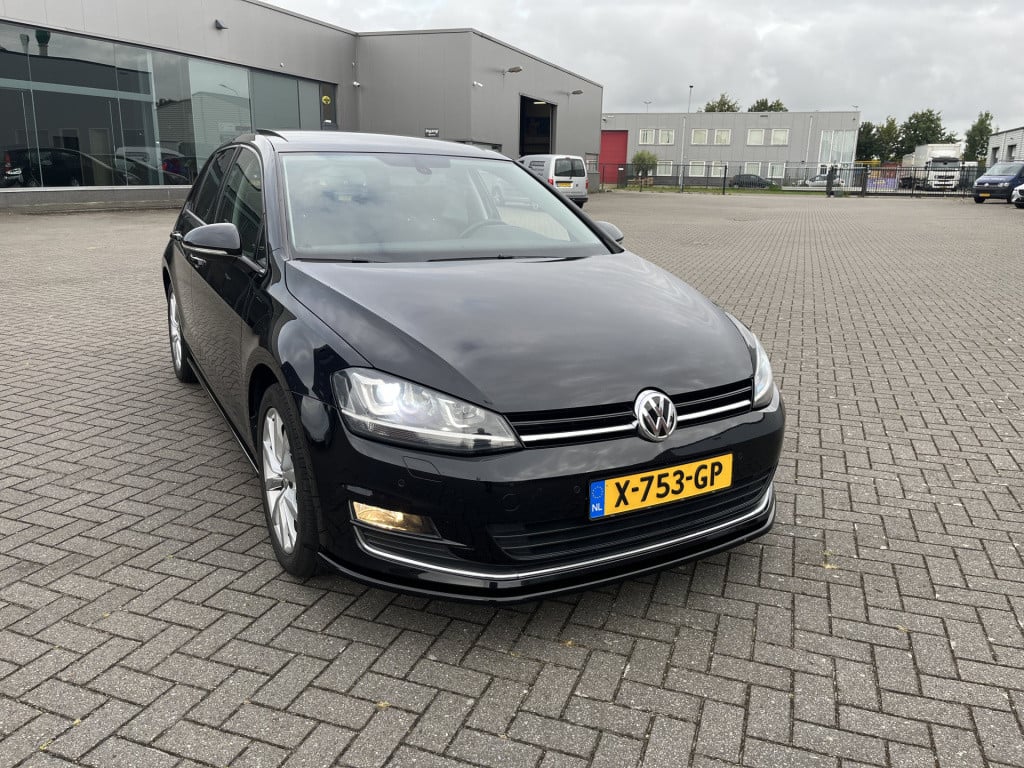 Volkswagen Golf 1.4 tsi highline