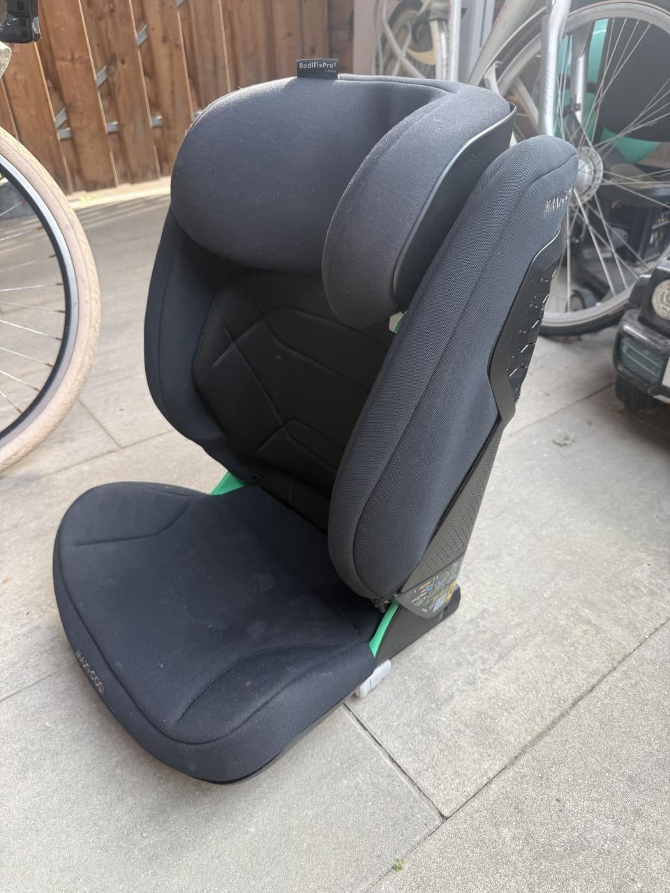 Maxi-Cosi RodiFix Pro2 i-Size Authentic Black