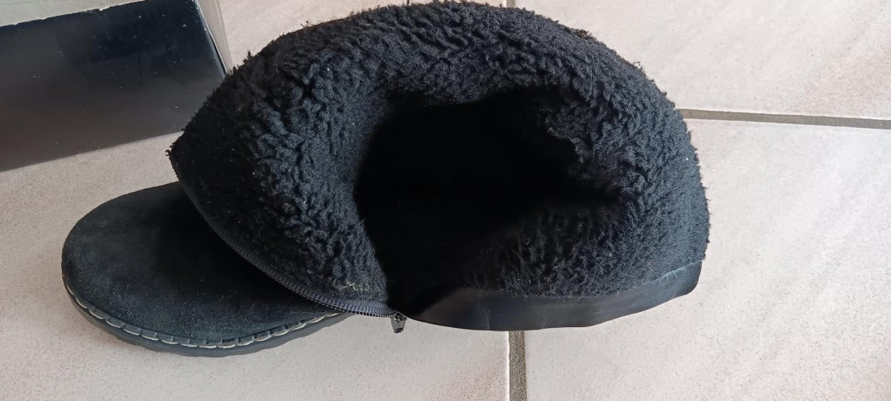 WARME GEVOERDE SUEDE WINTERLAARZEN
