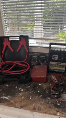 TE KOOP DIVERSE MULTIMETERS ACCU KABELS