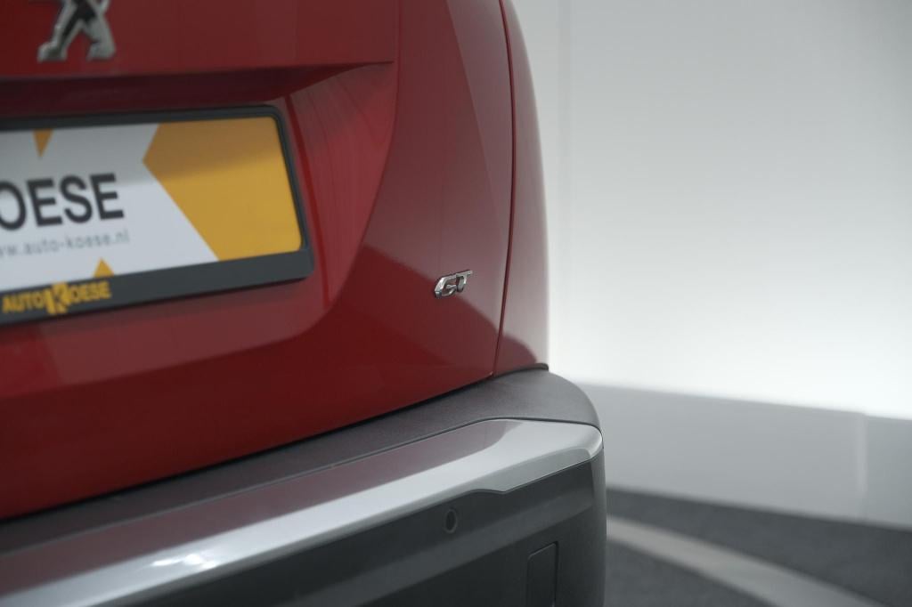 Peugeot 2008 puretech 130 gt pack | panoramadak | camera | adaptieve cruise