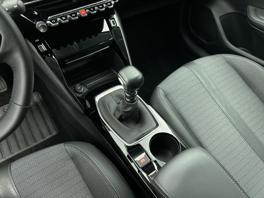 Peugeot 208 100 pk allure pack | rijklaar | camera achter | keyless | 3d co