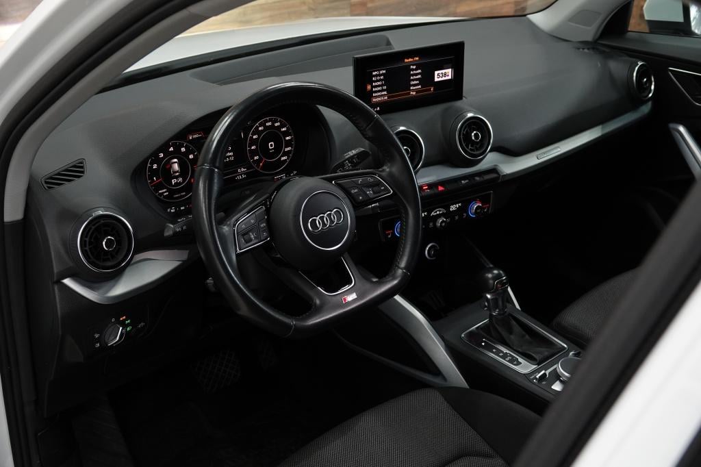 Audi Q2 1.4 tfsi | stoelverw. | pdc | 19" | camera |