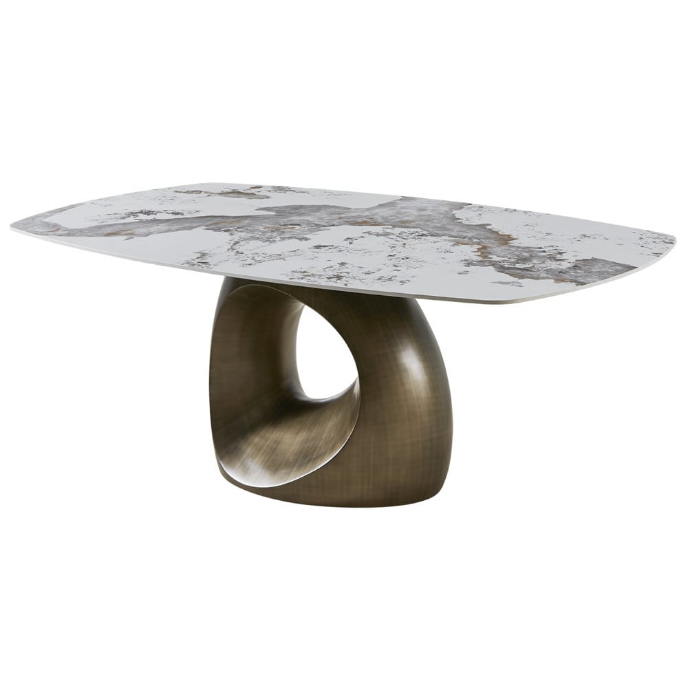 DEENS OVALE TAFEL IS OOK EYECATCHER VOOR IN UW BEDRIJF