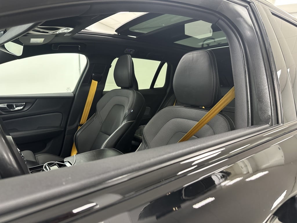 Volvo V60 2.0 t8 awd polestar 405pk | nieuwe accu | dealer-onderhouden | p