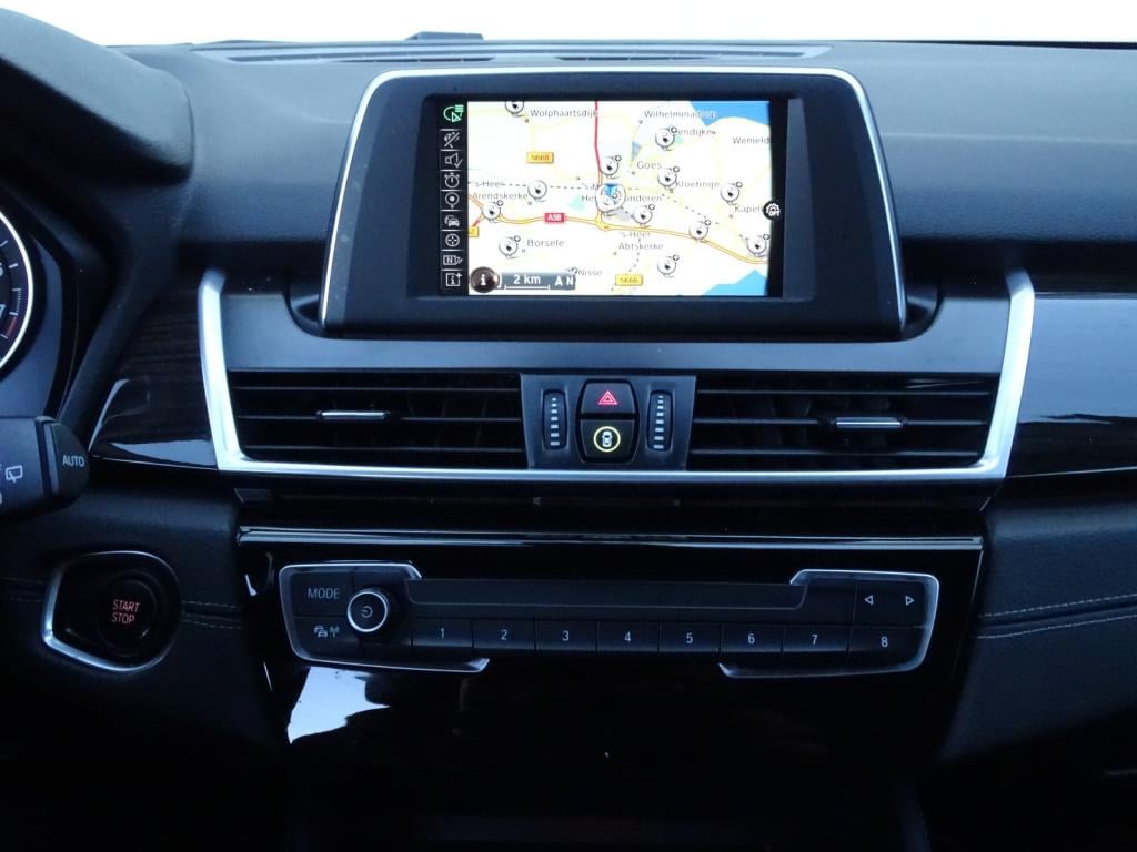 BMW 2-serie active tourer 225xe iperformance high executive luxury line | l
