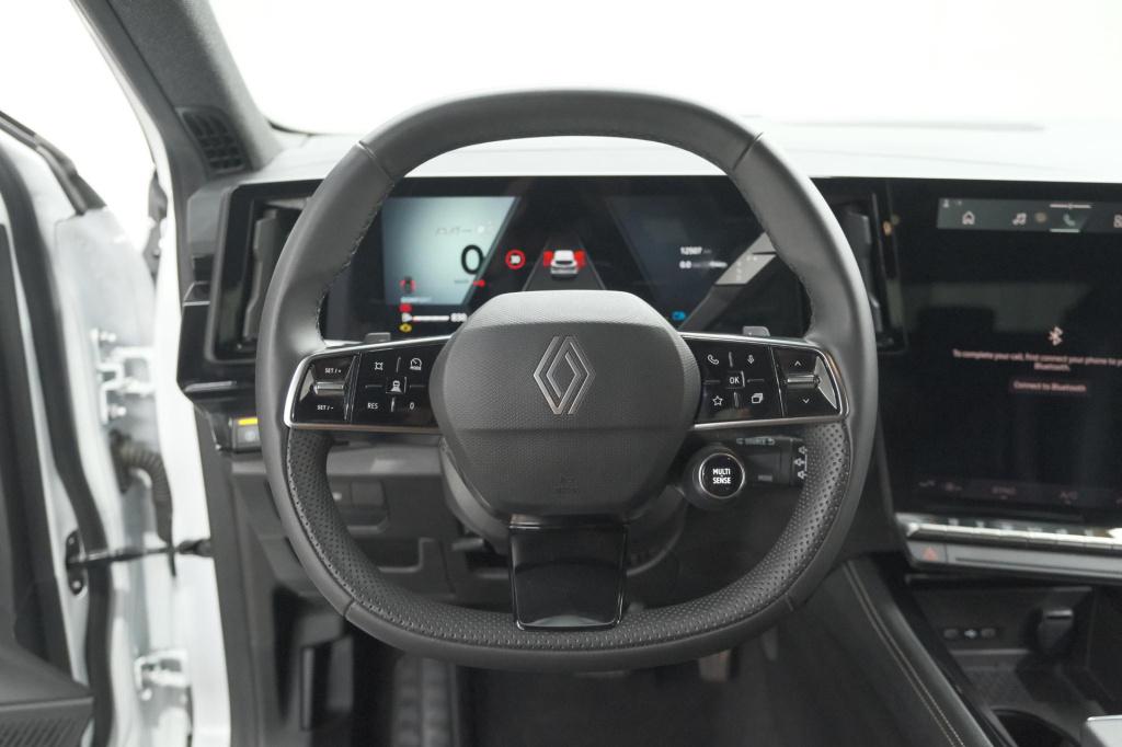 Renault Austral 1.2 e-tech full hybrid 200 techno | 360 camera | panoramada