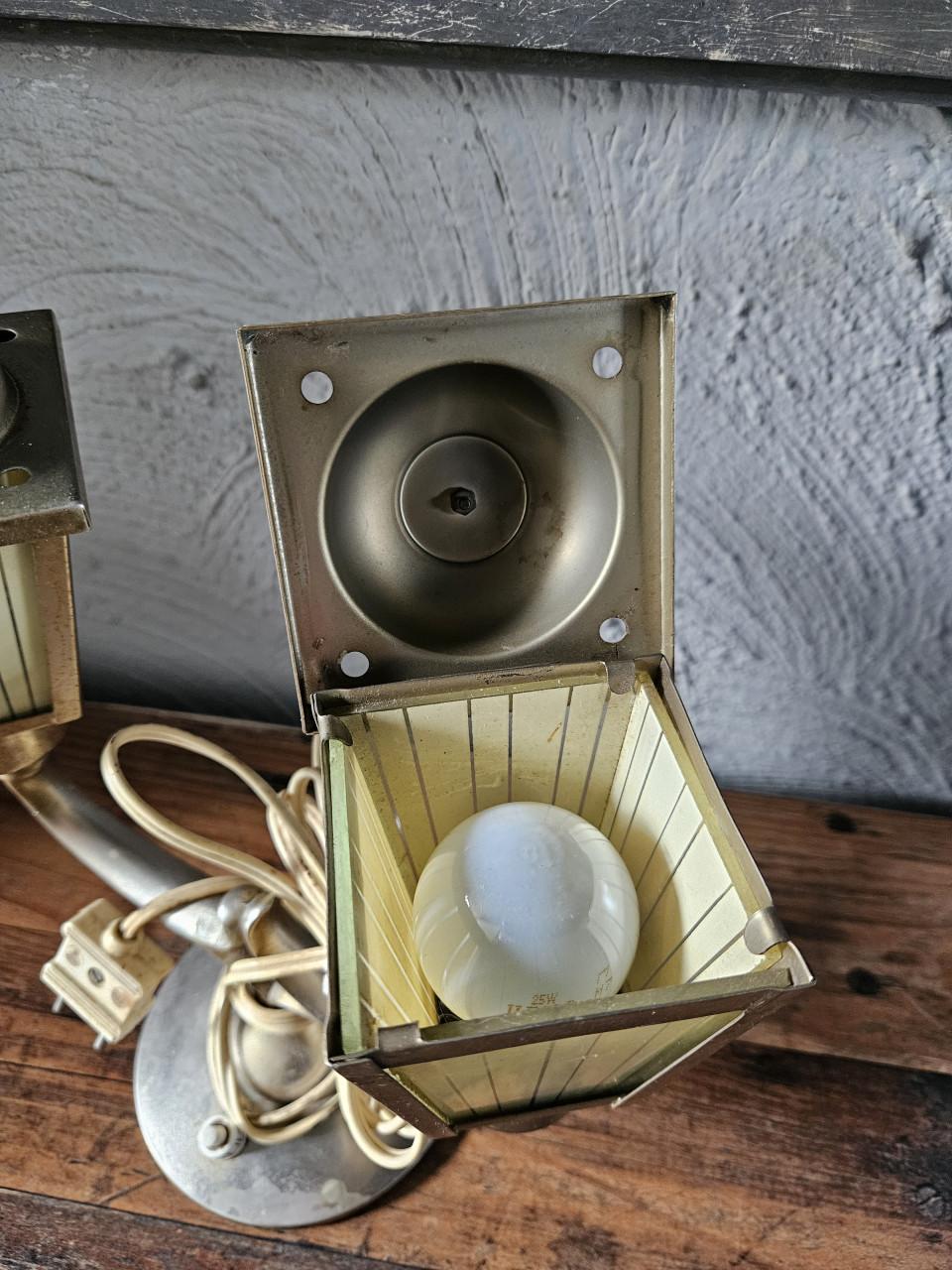 Antieke jaren 60 lantaarn tafellamp puntgaaf item