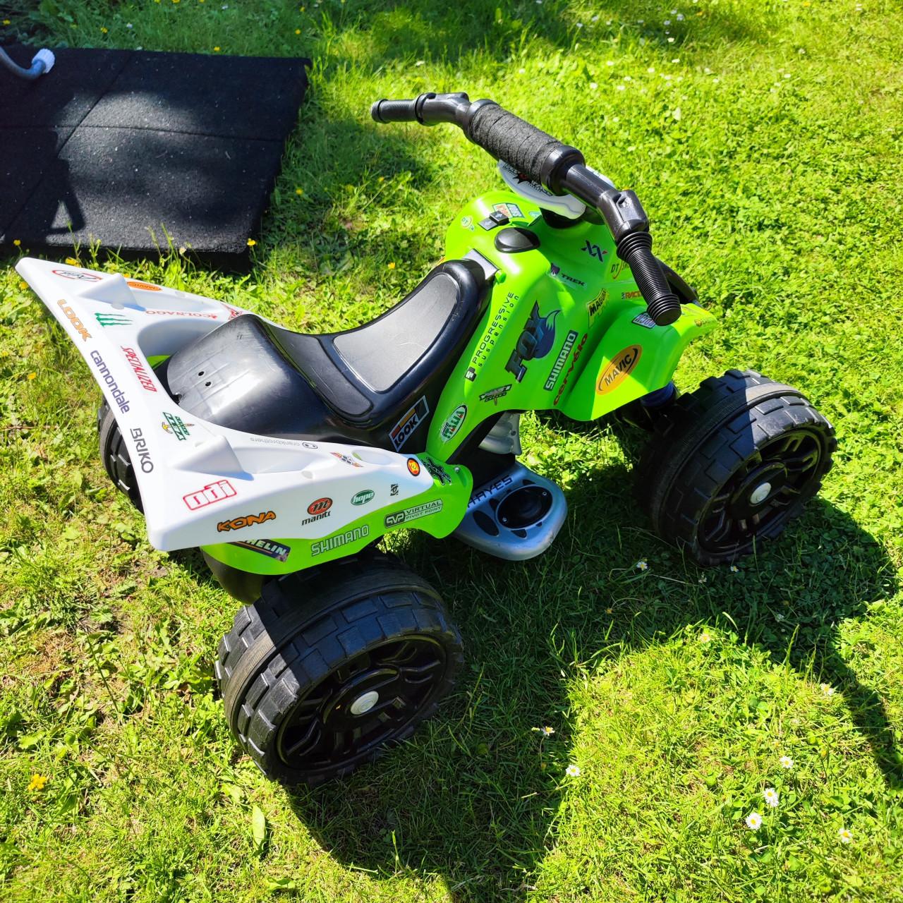 Elektrische kinderquad 12v Kawasaki INJUSA