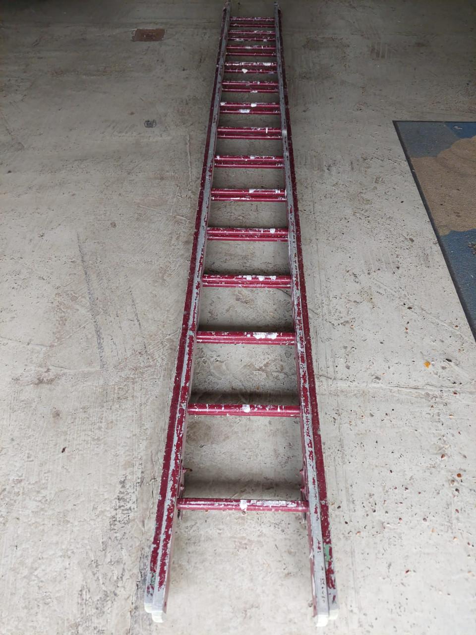 2 dlg.Uitschuifbare aluminium ladder